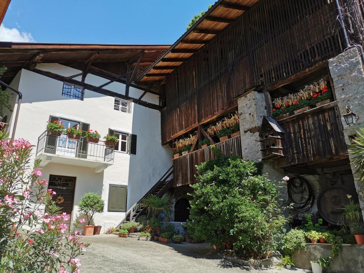 Gloegglhof Villa Лана Екстериор снимка